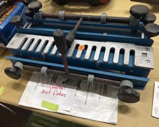 12 DOVETAIL JOINT FIXTURE