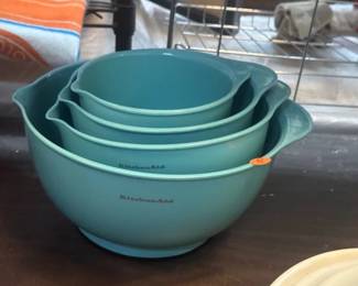 4 KITCHEN AID MIXING BOWLS