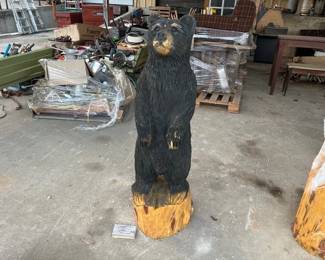 BEAR WOODEN STATUE