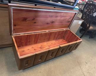 LANE CEDAR CHEST