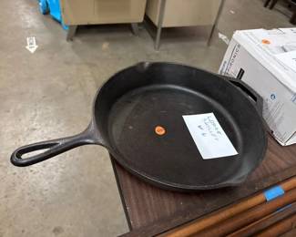 LODGE NO 6 CAST IRON SKILLET