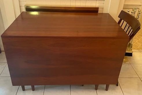 Willett Solid Cherry 2 Drop Leaf Dining Table, Leaves & Protect Pads.