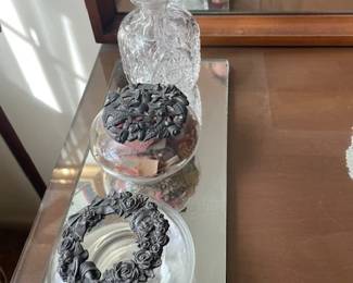 Poupourri containers.