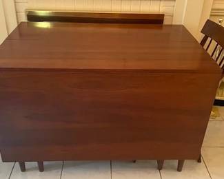 Willett Solid Cherry 2 Drop Leaf Dining Table, Leaves  & Protect Pads.