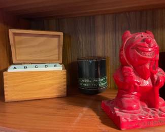 Assorted items.