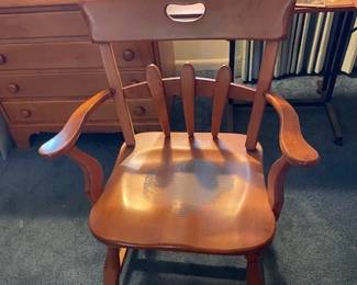 Vintage maple country rustic chair.