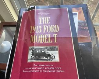 VINTAGE 1991 PRECISION MODELS FORD MODEL T 1913 BLACK DIE CAST CAR.