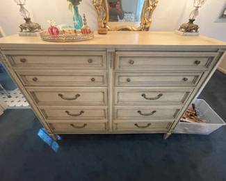 MCM Chest of drawers - French Provincial. 