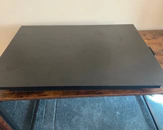 Defy adjustable standing desk (black)