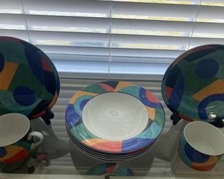 Victoria Beale dinnerware - 40 pieces