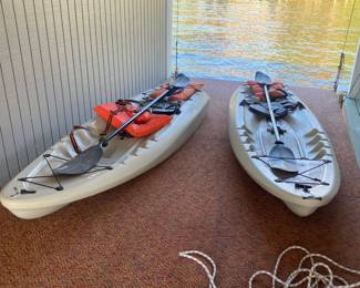 More kayaks