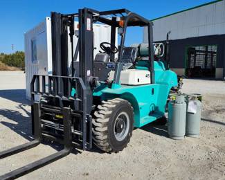 New Rippa 4.5T Fork Truck | 12.4 Hours | Gas & Propane Powered