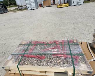 Unused 2024 Greatbear Qty of (5) 5400LBS Ratchet binder and Qty of (10) 5/16" 20FT G70 chain