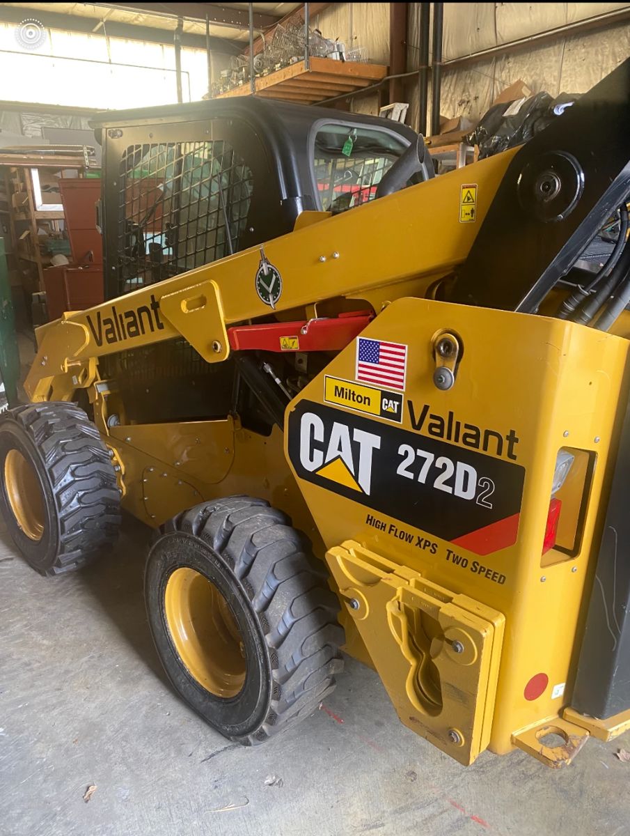 Skid steer asking $55K 2020 only has 450 hours on it. Great shape, compare at $140K new! Serious inquiries only on this item thanks.