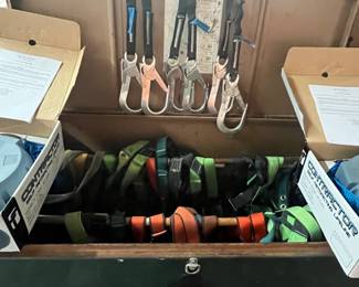 ratchet straps, hook straps