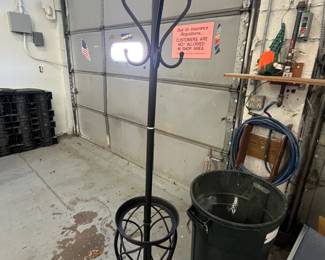 coat rack/umbrella stand