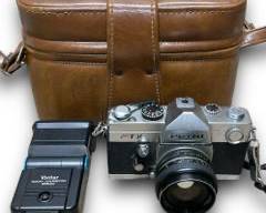 Petri 35mm Film Camera Model: FTX w/ Carrying Case
