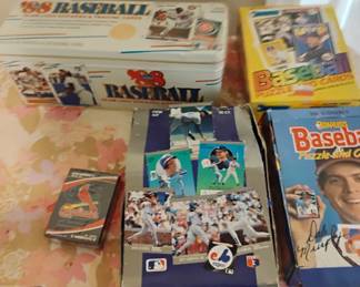 lots of baseball cards