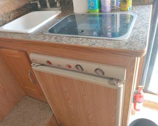 2009 Shadow Horse Trailer with living quarters