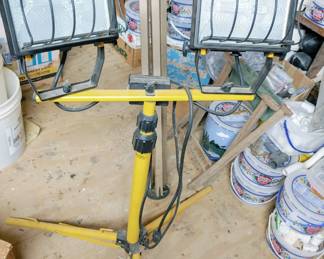 Dual Head Tripod Portable Light