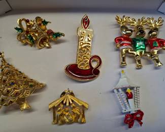 Vintage Christmas Pins