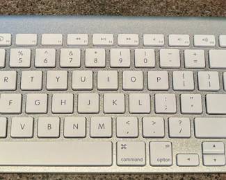 Apple Keyboard & Mouse