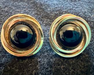 14K & Amethyst Cabochon Earrings