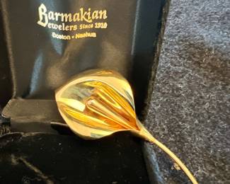 14K Calla Lily Pin (Barmakian Jewelers)