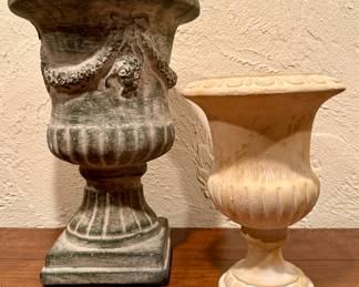 Lightweight Urns