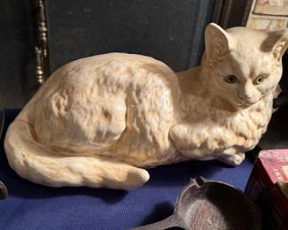 Ceramic cat