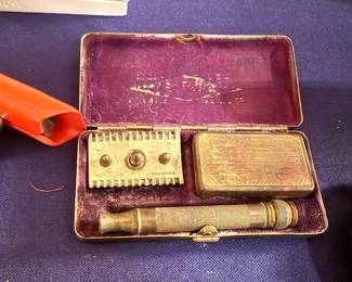 Vintage Gillette Razor Shawmut in its box 1920s
