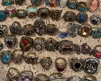 Costume rings