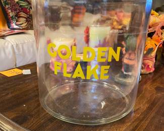 Extra large Golden Flake jar