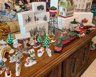 Christmas village & accessories