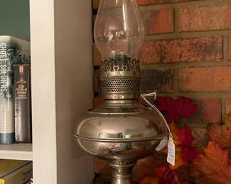 1904 Antique Bradley and Hubbard oil lamp 