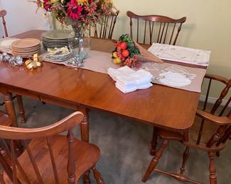 Mid Century Maple with 6 chairs and 2 extra leaves . Fabulous! 