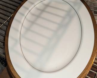 Serving Set of Mikasa Pembroke 106 Bone China 