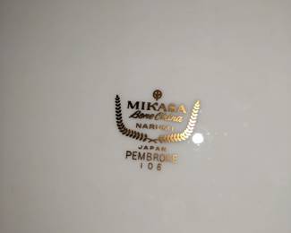 Serving Set of Mikasa Pembroke 106 Bone China 
