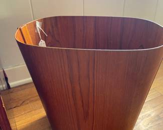 Mid-C Modern Denmark waste Bucket by Beni Moebler