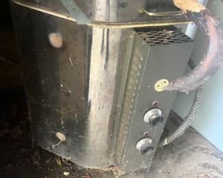 Working pottery kiln