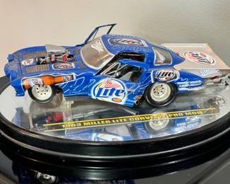 Danbury Mint 1:24 Corvette  PhillyMint Diecast 1963 Miller Lite