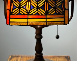 Dale Tiffany for Office w/chain Switch