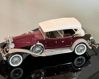 Franklin Mint Vintage 1930 Duesenberg Derham Tourster Model