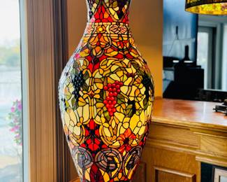 Huge Tiffany Style Vase Lamp Dale Tiffany