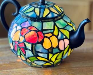 Tiffany Style Teapot Accent Lamp Whimsical Dale Tiffany