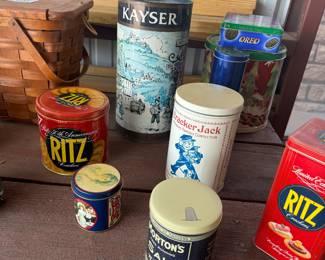 Vintage tins 