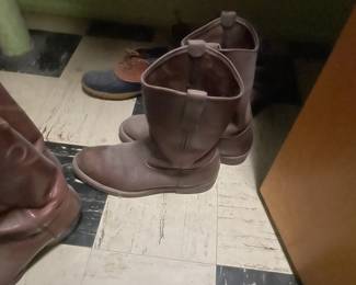 . . . fry boots