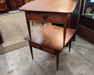 Pair of MCM Danish Style End Tables by Bassett