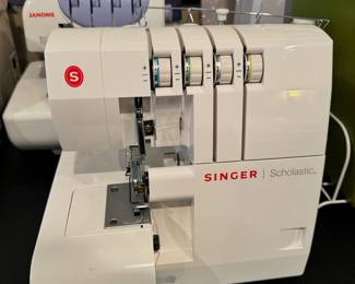 Singer Scholastic Serger