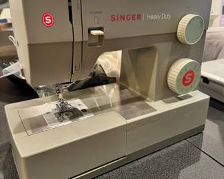 Singer Heavy Duty